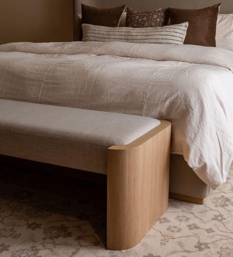 Fiona White Oak Curved Bench – Sculpted Oak Bench with Soft Rounded Edges, Plush Cushioned Seat, Minimalist Versatile Design for Bedroom or Entryway, 66"W x 22"D x 19"H