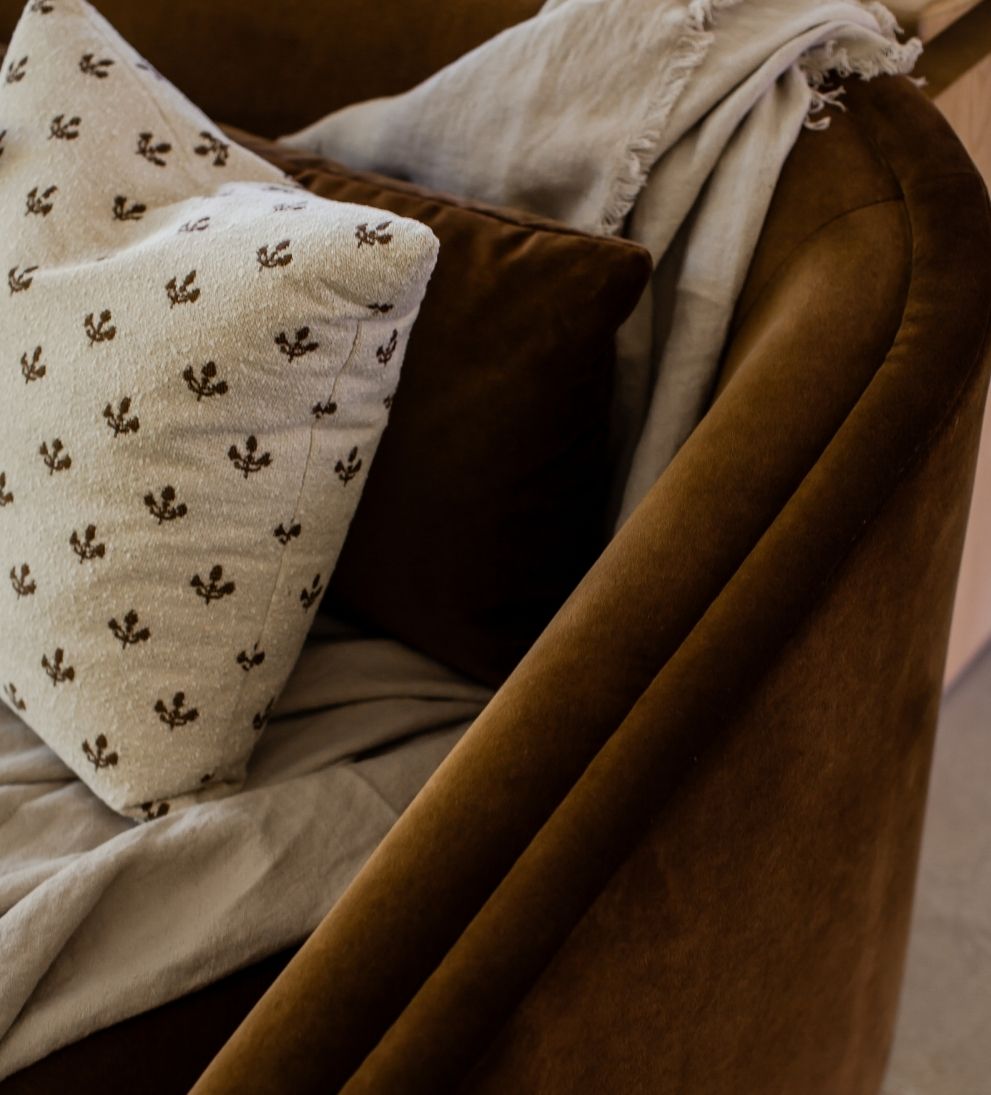 Brielle Custom Sofa - Dimensions: 33 H x 36 W x 84 L | Seat Height: 18 |?Seat Depth: 27 |?Arm Height: 22 | Weight: 220 lbsYou'll be #sittinpretty with